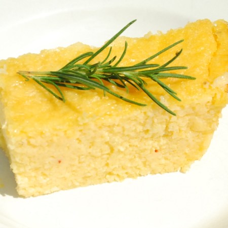 Smoked Gouda & cheddar grits casserole