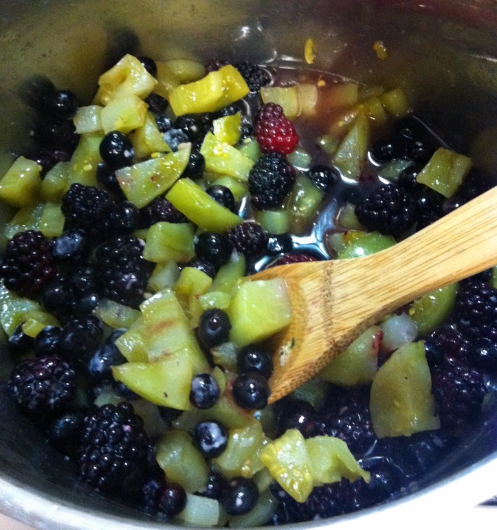 berry-green tomato cobbler 007