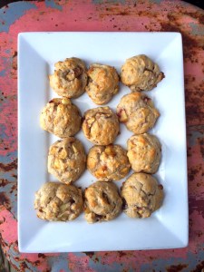 Mama Steph's 4-ingredient peach biscuits